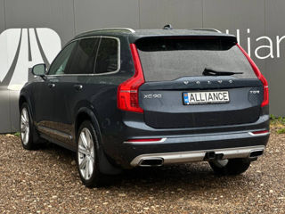 Volvo XC90 foto 4