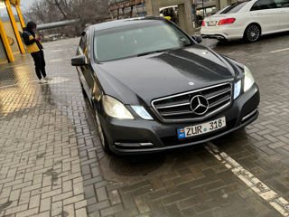 Mercedes E-Class foto 2