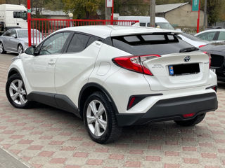 Toyota C-HR foto 3