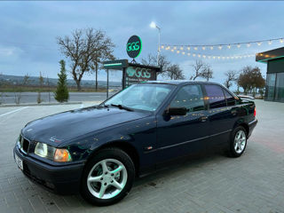 BMW 3 Series foto 16