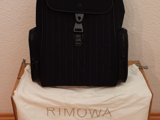 Рюкзак Римова Rimowa черный, почти новый.