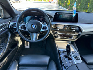 BMW 5 Series foto 6