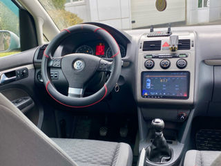 Volkswagen Touran foto 6