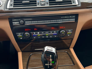 BMW 7 Series foto 9