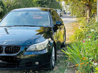 BMW 5 Series foto 3