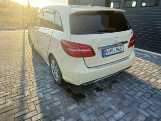 Mercedes B-Class foto 5