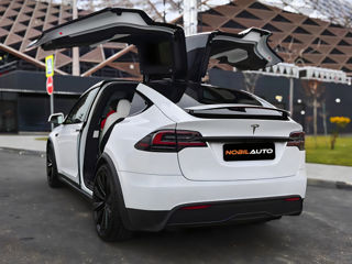 Tesla Model X foto 3