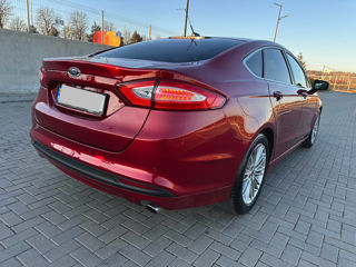 Ford Fusion foto 3