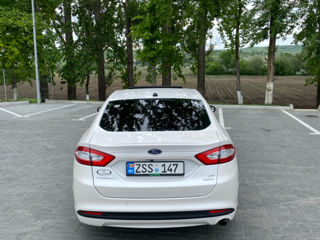 Ford Fusion foto 7