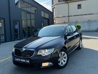 Skoda Superb foto 1