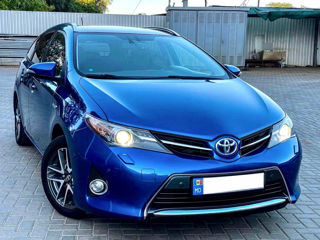 Toyota Auris foto 1