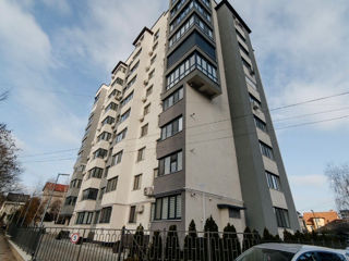 Apartament cu 2 camere, 83 m², Botanica, Chișinău foto 10