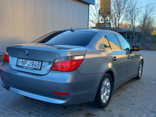 BMW 5 Series foto 4