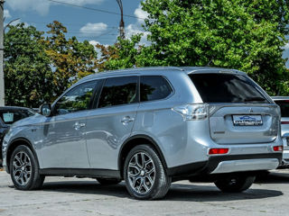 Mitsubishi Outlander foto 5