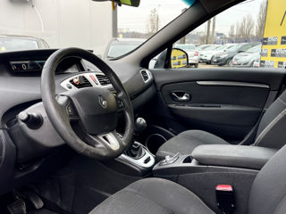 Renault Scenic foto 12