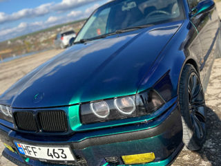 BMW 3 Series foto 2