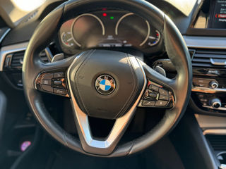 BMW 5 Series foto 6