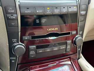 Lexus LS Series foto 11