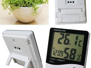 Прибор для измерения температуры и влажности в помещении. foto 8