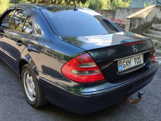 Mercedes E-Class foto 6