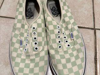 Vans         Nata