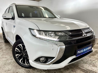 Mitsubishi Outlander foto 1