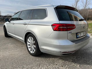 Volkswagen Passat foto 3