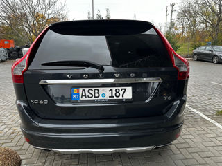 Volvo XC60 foto 2