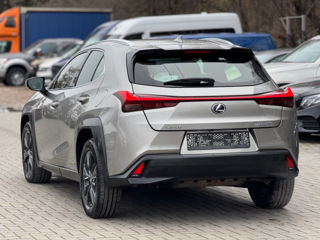 Lexus UX foto 5