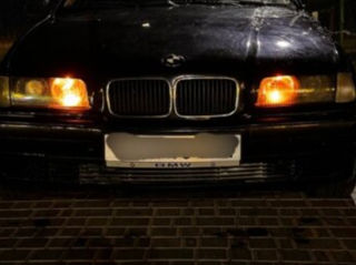 BMW 3 Series foto 3