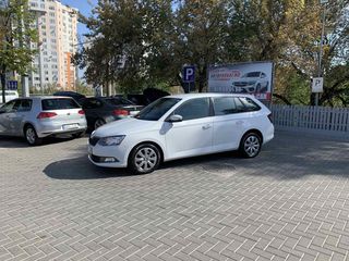 Chirie auto  Moldova foto 3