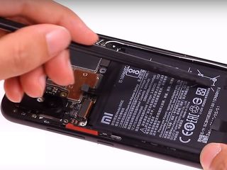 Xiaomi Mi Mix 2 Bateria nu se încarcă? O vom înlocui fără probleme! foto 1