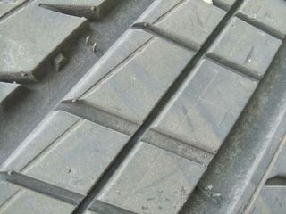 275/45 R21 foto 1