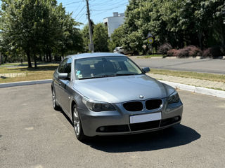 BMW 5 Series foto 3