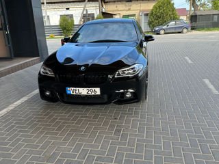 BMW 5 Series foto 6