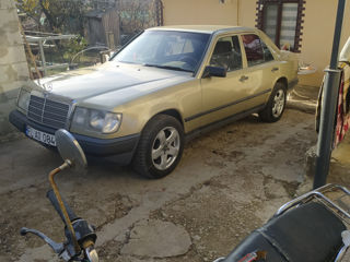 Mercedes Series (W124) foto 2