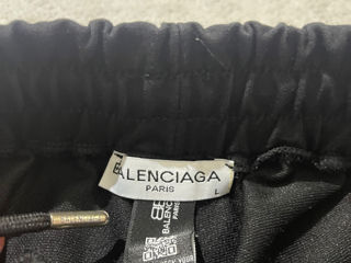 Шорты Balenciaga foto 2