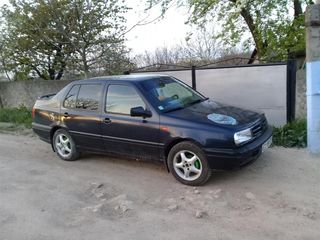 Volkswagen Vento foto 2