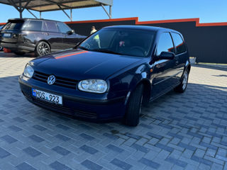 Volkswagen Golf foto 1