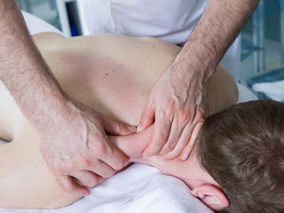 Профессиональный массаж,вправка,мануалка,все процедуры для оздоровления позвоночника,тракция! foto 2