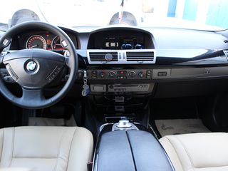 BMW 7 Series foto 4