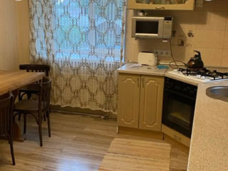 2-комн. кв., 60 м², 2/2 эт.