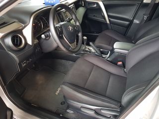 Toyota Rav 4 foto 4