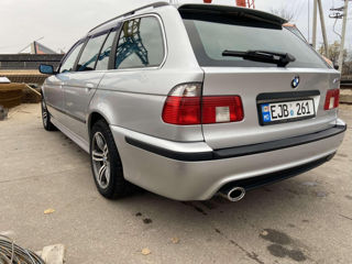 BMW 5 Series foto 2