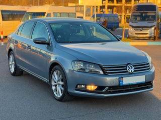 Volkswagen Passat foto 4