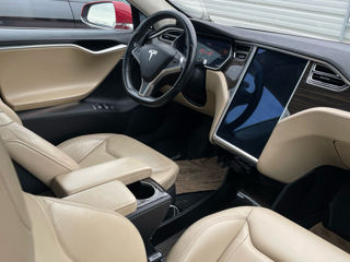 Tesla Model S foto 5