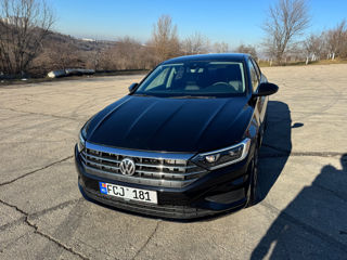 Volkswagen Jetta foto 2