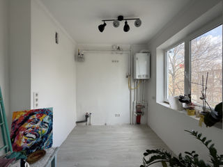 Apartament cu 3 camere,  9 cartier,  Bălți,  Bălți mun. foto 3