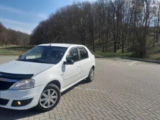 Dezmembrez dacia logan 1.5 dci