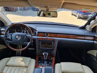 Volkswagen Phaeton foto 9